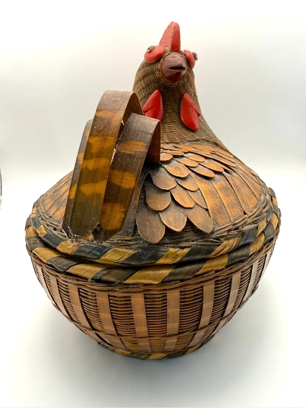 Vintage Chicken Hen Wicker Rattan Basket Farmhouse Country Rustic